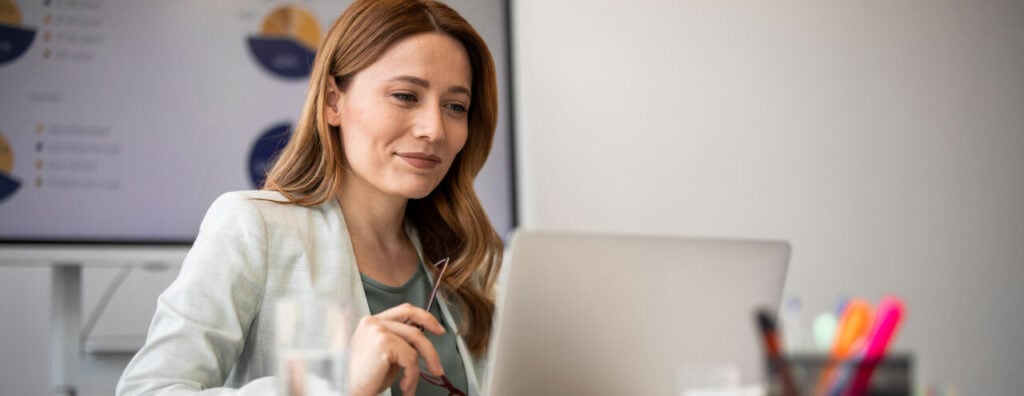 CFO utilizing a hotel back office accounting software